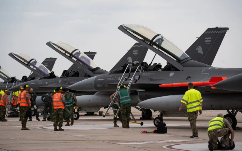 Top Aces entrenará a pilotos de la Fuerza Aérea Argentina en F-16